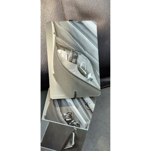 Case Logic 3201140 VNM-217 17" Notebook Carrying Case Messenger Bag Nylon BLACK - Picture 15 of 16